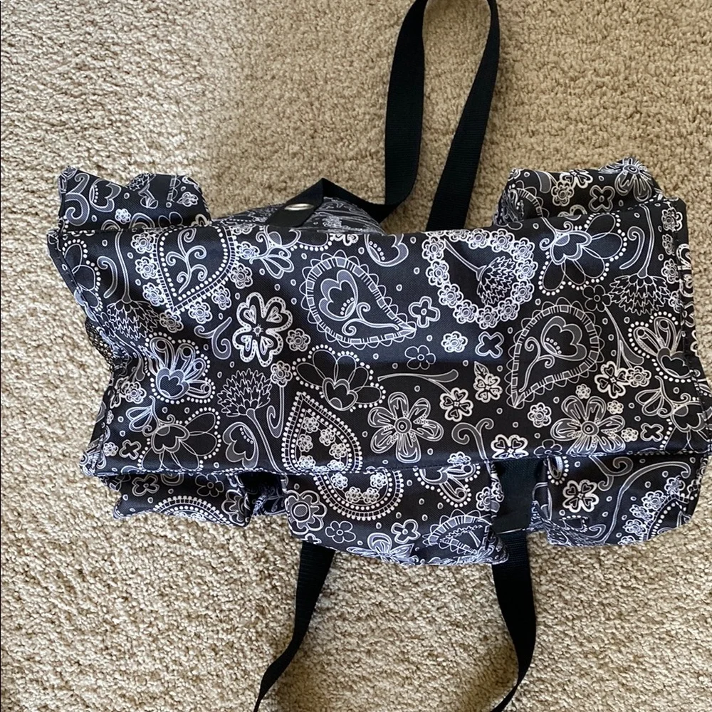 Thirty-one Floral Carry All Tote Black and White Bag - Picture 6 of 6